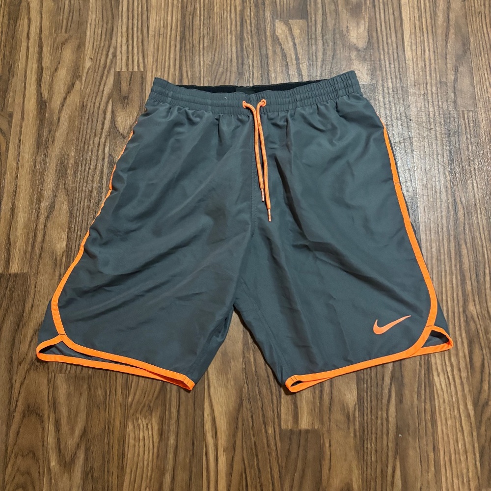 Nike * Men’s Grey & Orange Side Stripe W Mesh Swim Trunks * Size Medium.